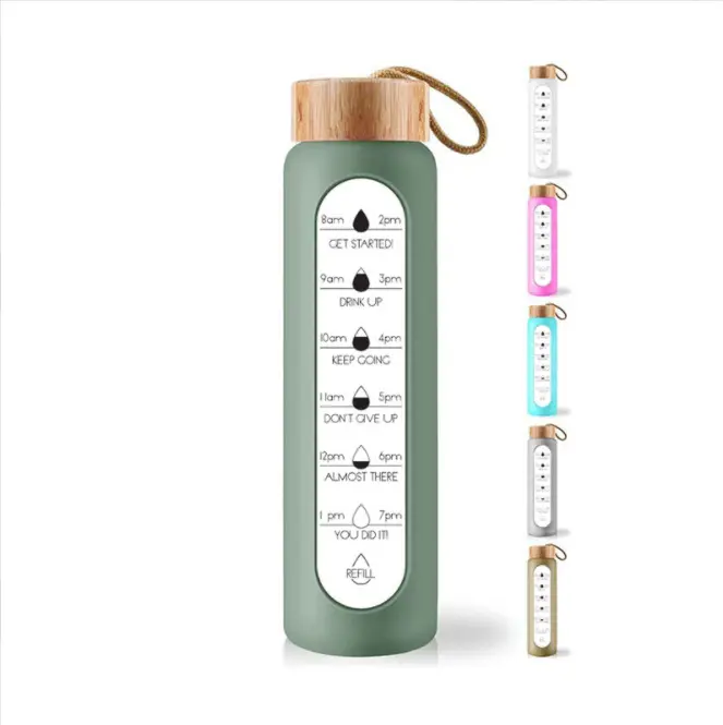 Botella deportiva caliente de 1L, tapa de bambú, funda de silicona, botella de agua de vidrio de borosilicato con marcador de tiempo y colador de té