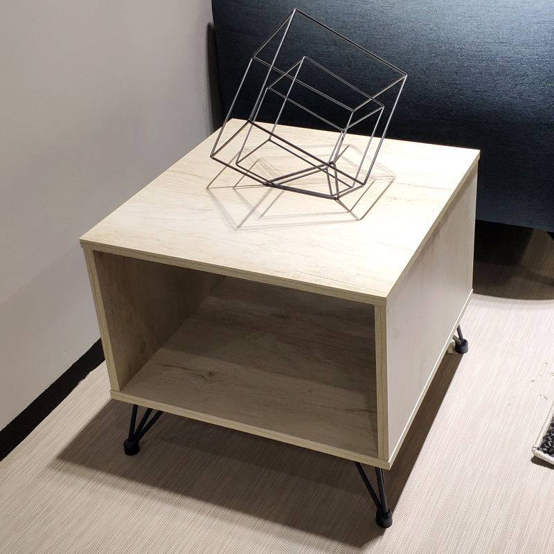 Side table (60*60*42cm)