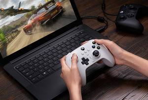 8Bitdo Ultimate kablolu denetleyici Xbox serisi/S/bir, Windows 10 ve 11 (siyah) (Xbox serisi X) - Product Image 2