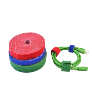 Gancho de nailon de plástico moldeado ecológico, gancho de inyección elástico fino - Product Image 6