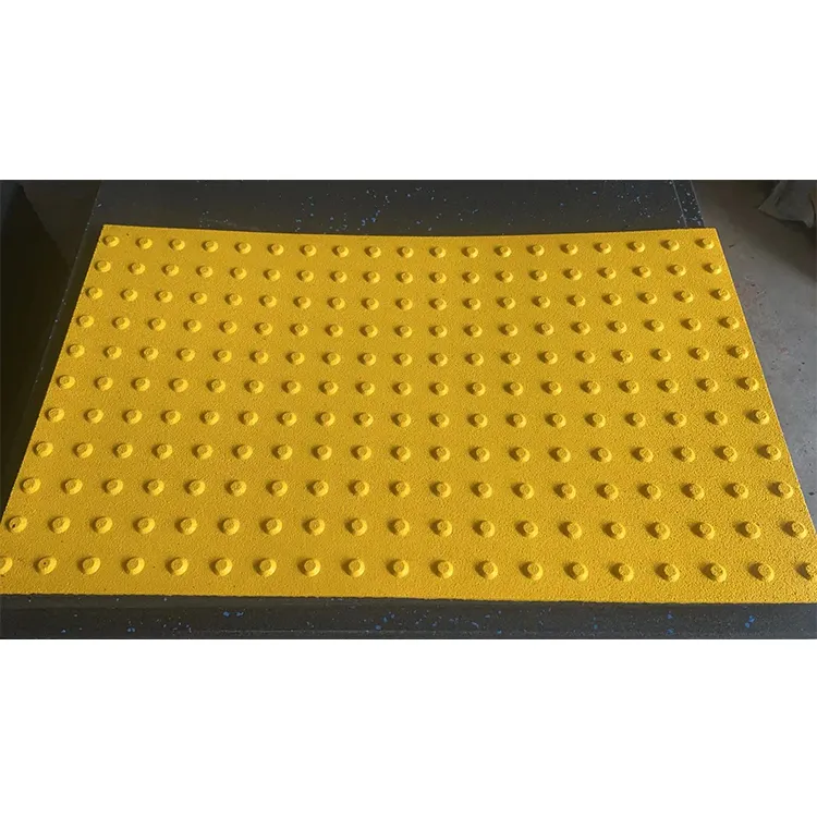 Cina produttore ad alta densità Non tossico palestra palestra pavimenti in gomma rotoli piastrelle attrezzature sportive tappetino in gomma Yoga