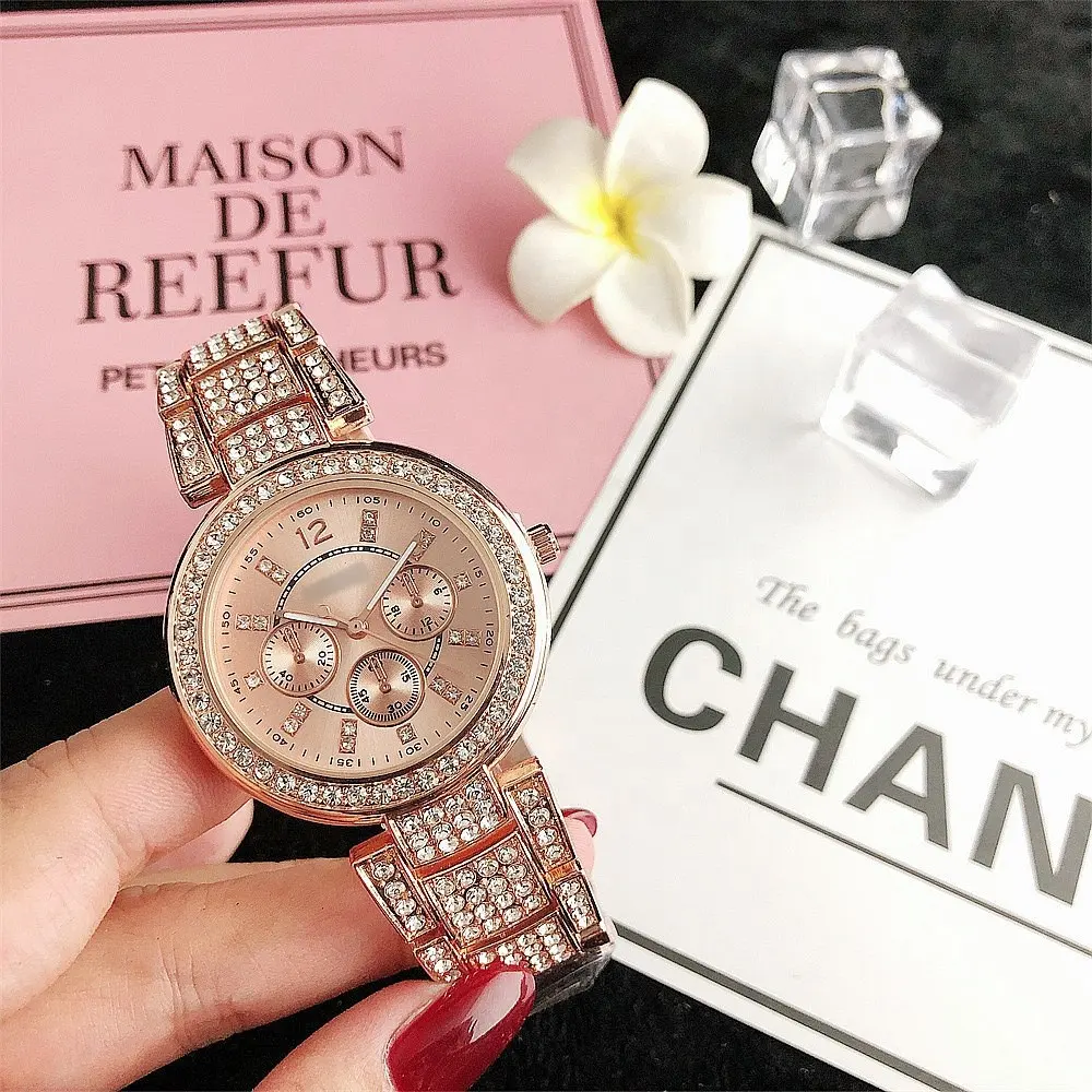 Montre-bracelet de luxe en diamant de marque de mode pour femmes montre-bracelet à quartz pour femmes
