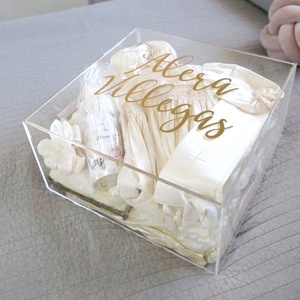 Tùy chỉnh cá nhân christening hộp bán buôn Acrylic Cube rõ ràng Acrylic Hộp Quà Tặng - Product Image 1