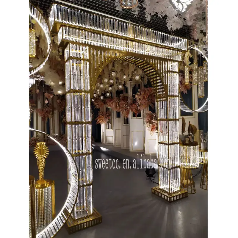 2020 New Design Crystal Wedding Background Gold Wedding Backdrop for Wedding Stage Decoration