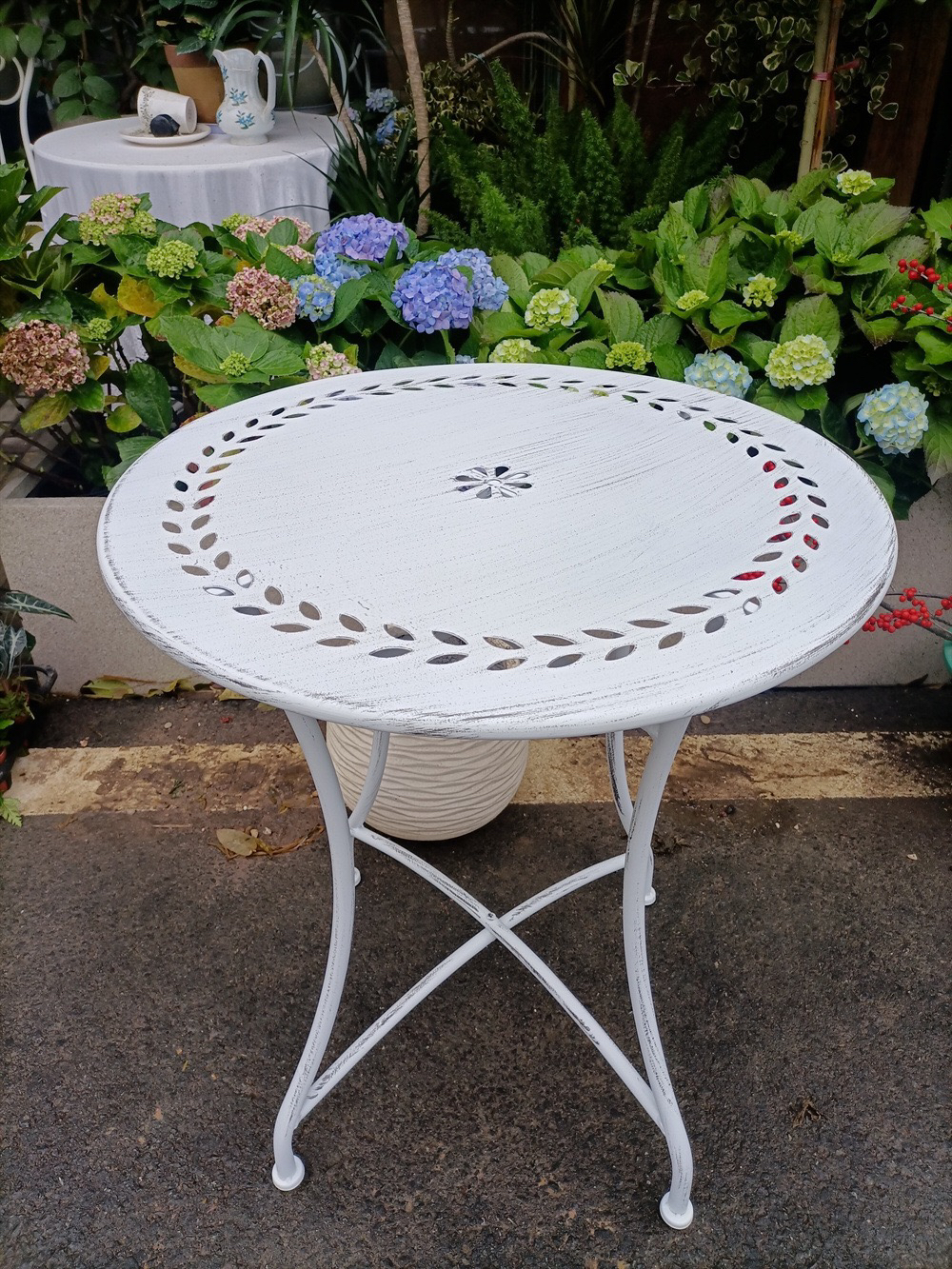 Table blanche