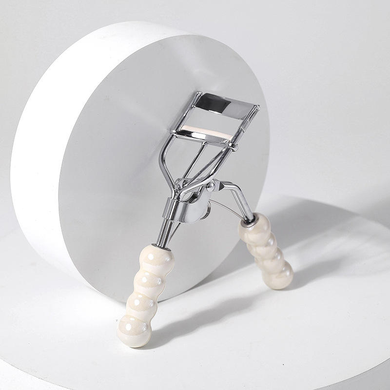 Manche en céramique blanche