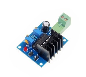 Módulo de 5V de voltaje de salida SG3525 ajustable con frecuencia y salida de señal PWM para componentes electrónicos - Product Image 2
