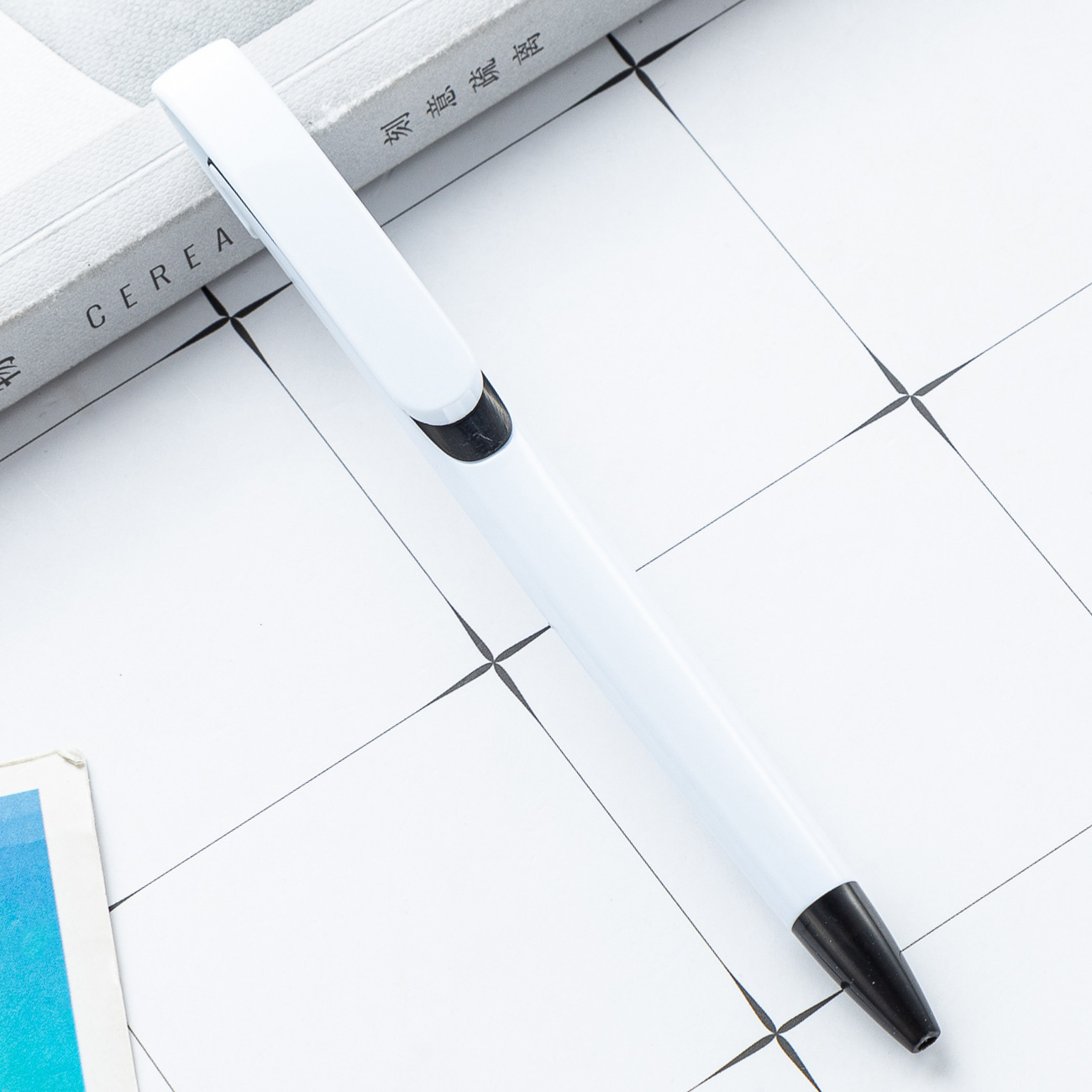 White Pole - Black