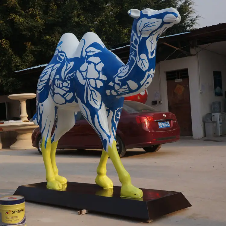 In fibra di vetro statua animali in fibra di vetro in piedi cammello scultura in resina cammello modello per zoo park