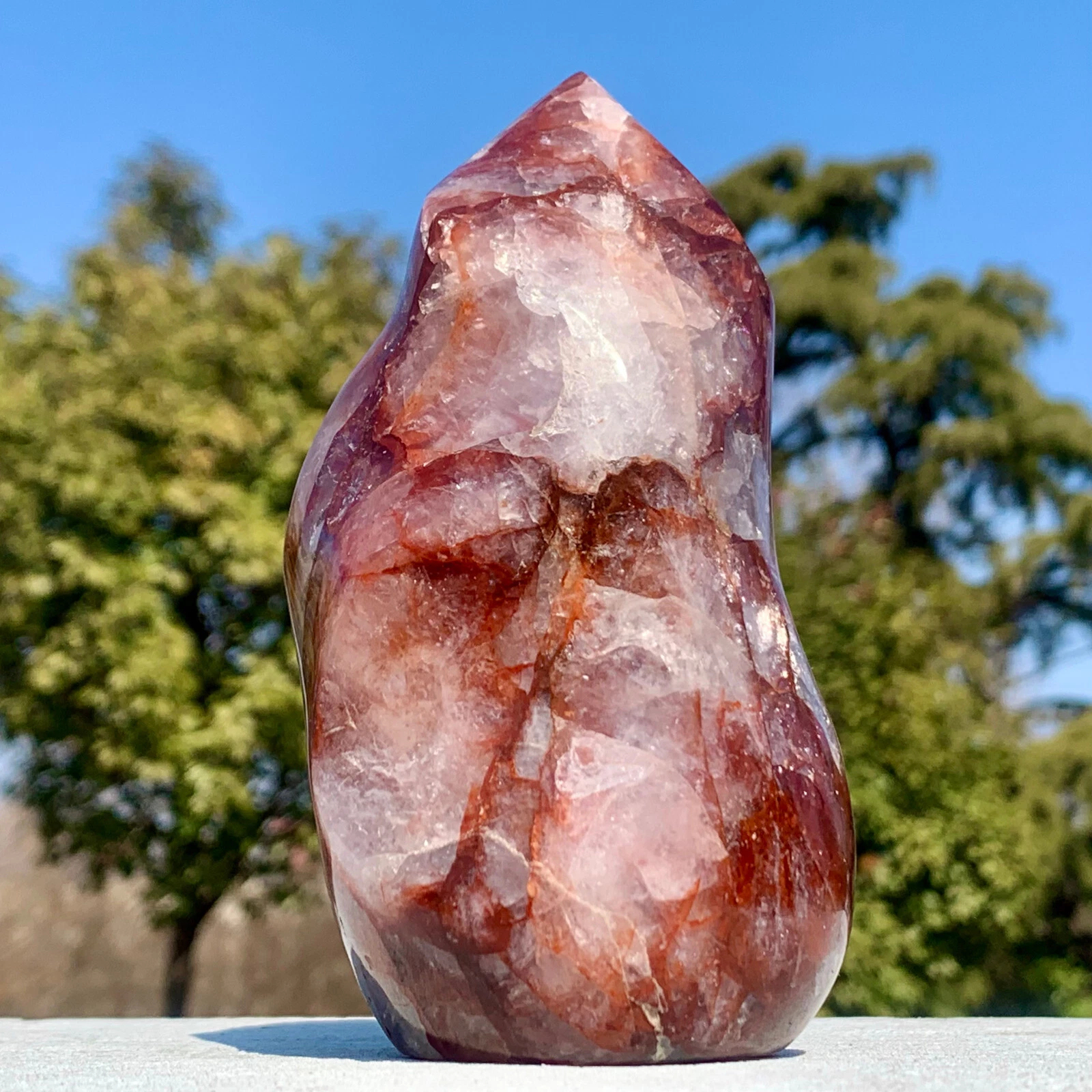 Flamme hématoïde de quartz de feu rouge