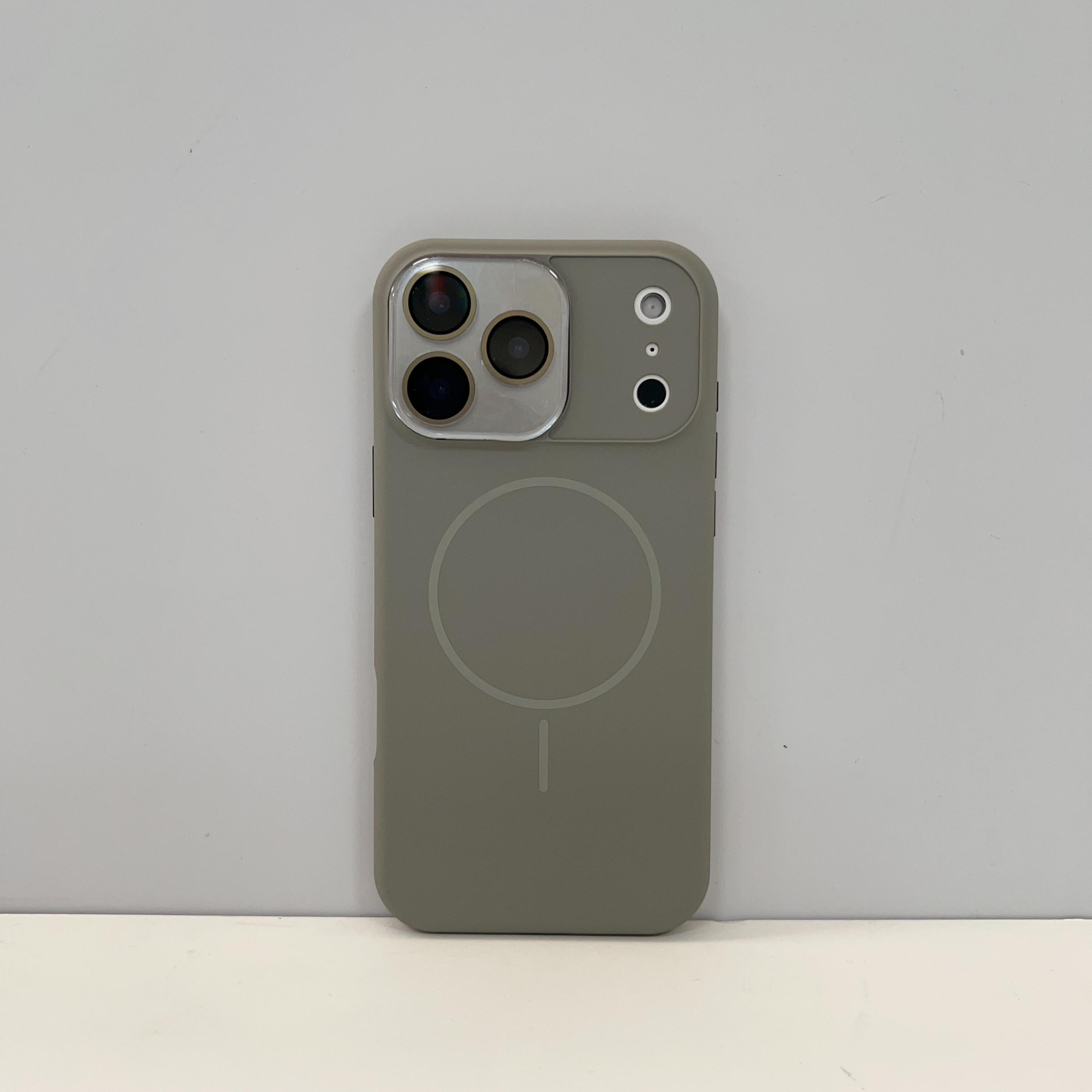 Grey scuro
