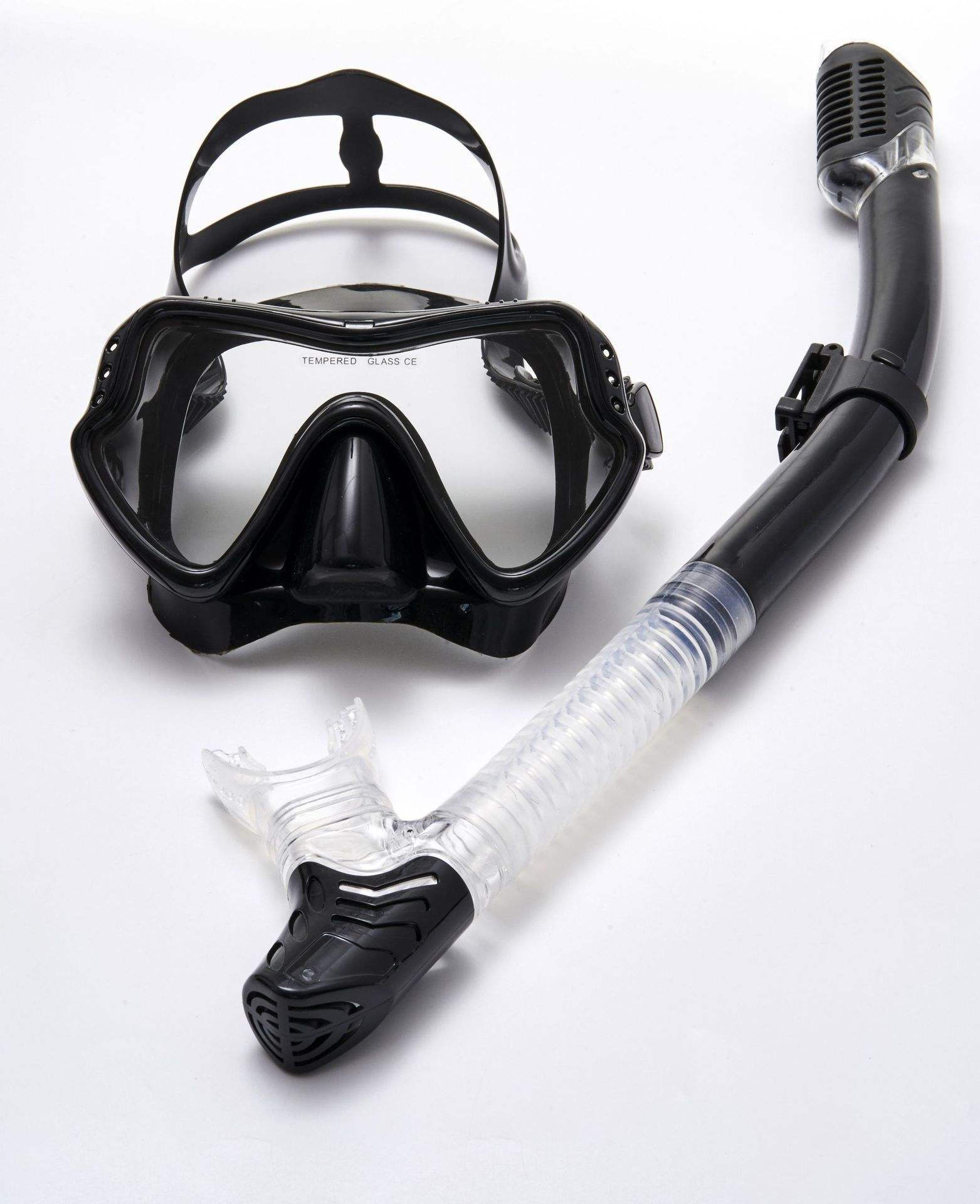 ชุดเซ็ตสีดำโปร่งแสง