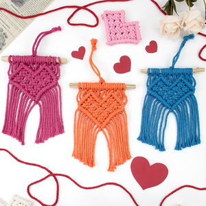 DIY Love Heart Tapestry Macrameキット初心者向けチュートリアル小さなハートタペストリー手作りニットキットホームデコレーション