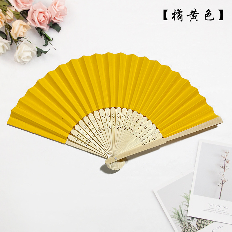 สีส้ม