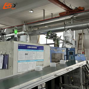 Máquina de moldeo por inyección de plástico automática de alta calidad 750 con manipulador de brazo de Robot oscilante - Product Image 4