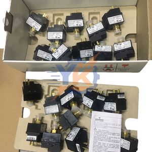 Precision Pressure Switch 45 Bar for Compressor Systems and Pneumatic <strong>Applications</strong> PS3-WJR 0.8/(1.1)Bar - Product Image 6