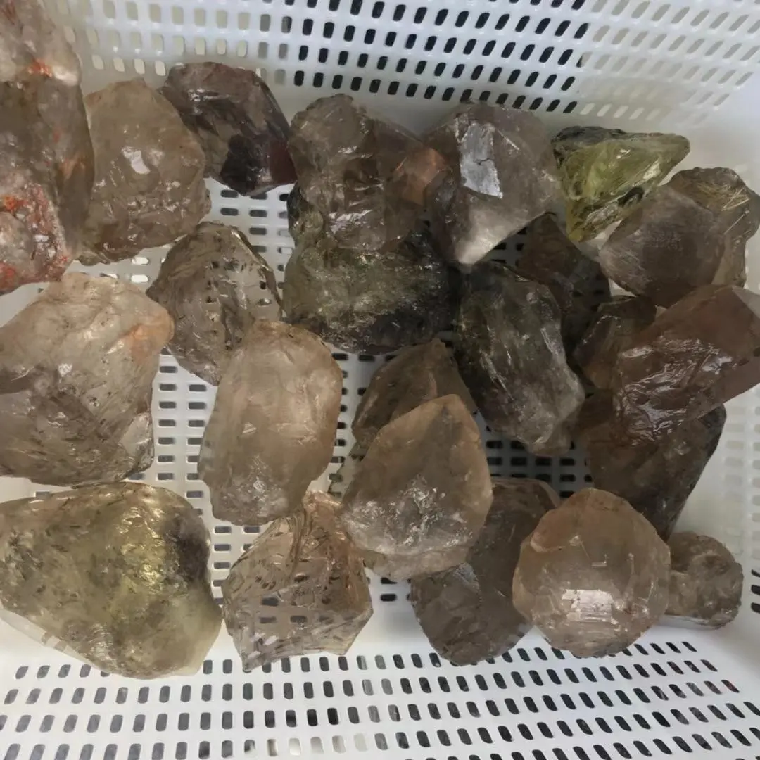 Preço de pedra de quartzo cristal natural esfumado pedras áspero cristal cru quartzo