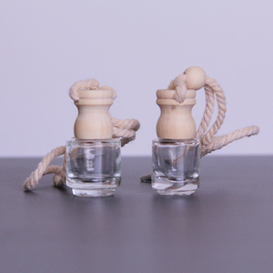 Sản Xuất 5Ml-10Ml Treo Rỗng Xe Khuếch Tán Nước Hoa Chai Bằng Gỗ Vít Cap Cao Su Nút Màn Hình In Ấn Xử Lý Bề Mặt - Product Image 6