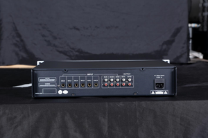 OEMファクトリープリオーディオアンプ10入力2出力マイクプリアンプ - Product Image 3