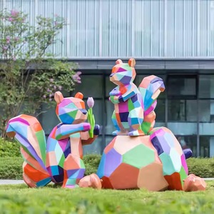 Outdoor Park City Landmark <strong>Squirrel</strong> Statue - Product Image 1