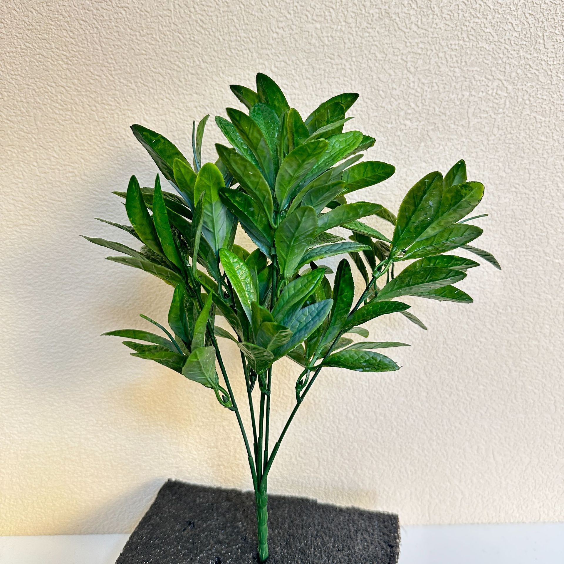 30cm Plastic Osmanthus Leaf (Green)