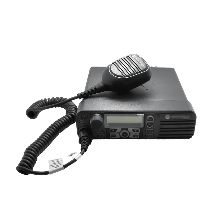 DM3601 DGM6100 Radio ist mit DM3600 UHF VHF XPR4500 SDR Transceiver HF Amateurfunk XiR M8268 mit GPS ausgestattet