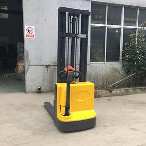 <strong>Container</strong> 1.5 Ton Electric Pallet Forklift Stacker <strong>Machine</strong> 1.5 Ton <strong>Loading</strong> <strong>and</strong> <strong>Unloading</strong> Cargo Lift Pallet Stacker Crane