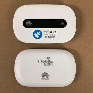 Bán Buôn Huawei E5220 21.6Mbps 3G Mới Mở Khóa Router Không Dây Với Khe Cắm Thẻ Sim 3G Router WiFi Di Động - Product Image 1