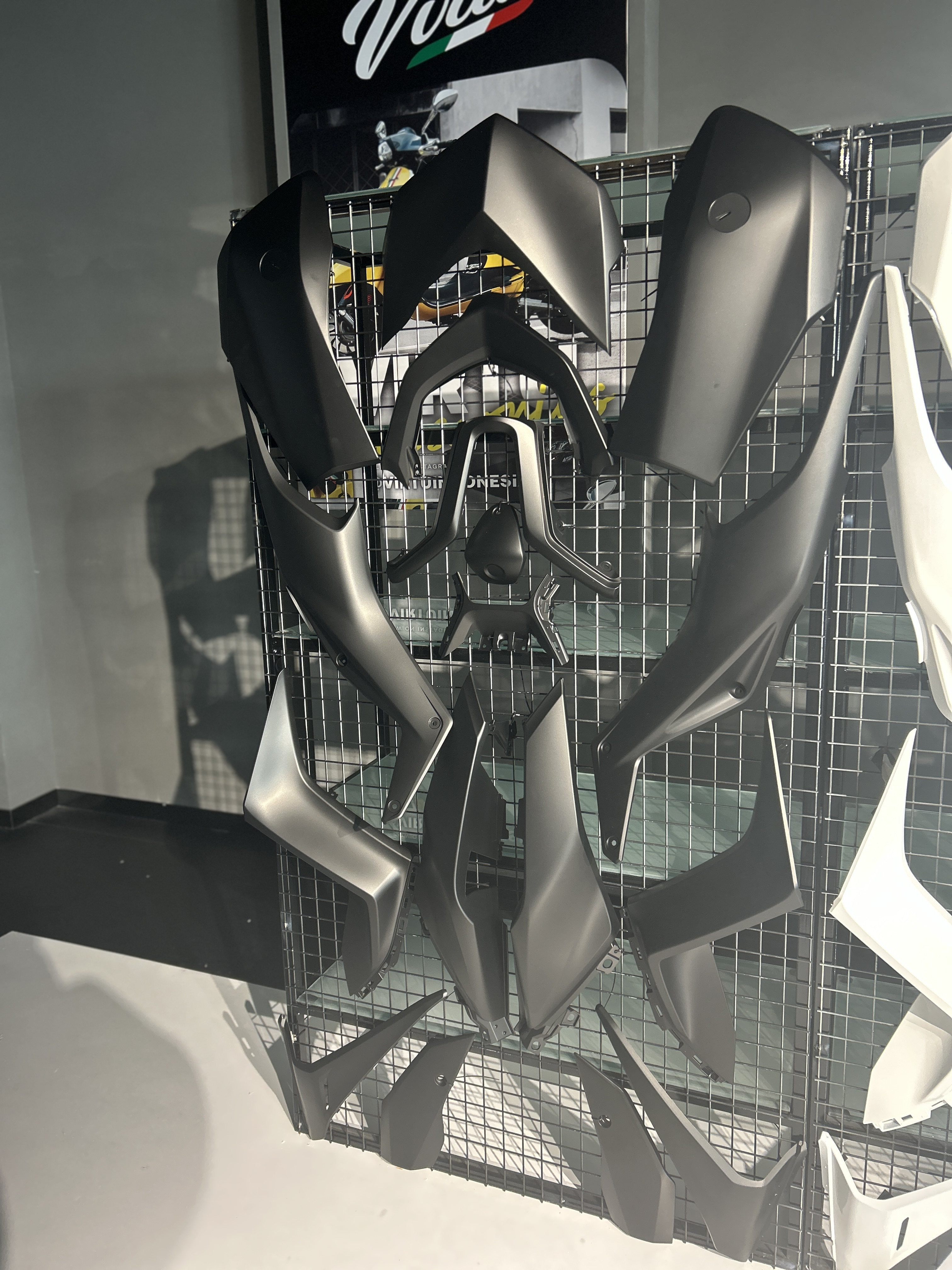 NOIR MAT