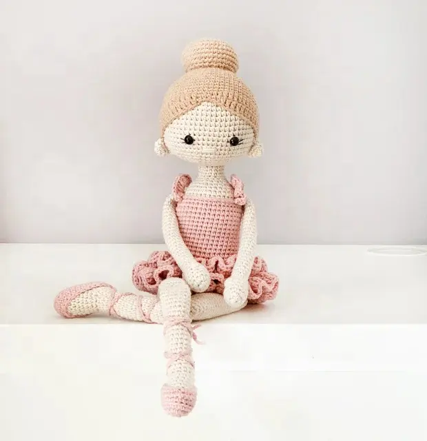 Atacado Personalizado 100% Handmade Fio De Algodão Crochet Menina Bonecas Brinquedos Infantil De Malha Presentes Amigurumi Brinquedo