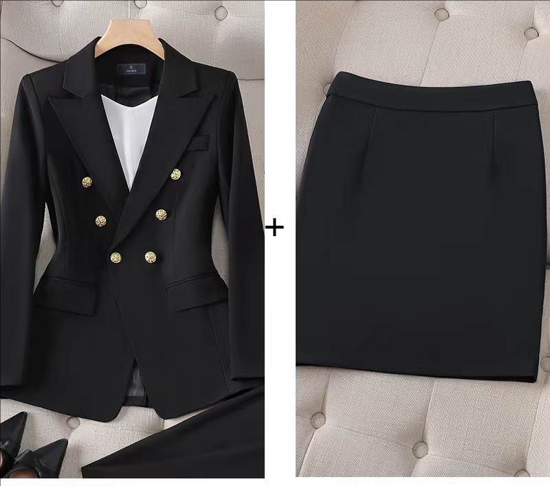 3 Black suit+black skirt
