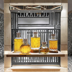 Châu Âu Roman phong cách tùy chỉnh nhãn Màn hình in 200ml 300ml lạnh <span class=keywords><strong>Brew</strong></span> chai thủy tinh nút chai trái cây rượu vang nước giải khát hình vuông - Product Image 3