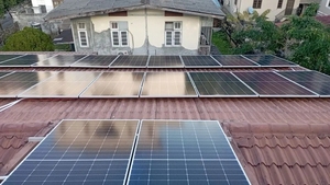 HJT太阳能电池板系列680W-705W能量转换系统，最大功率600瓦前玻璃罩PERC & HBC型
