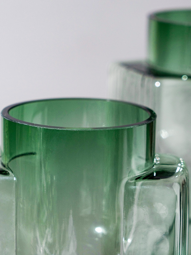 Factory Produced Wholesale Glass Luxury Vases