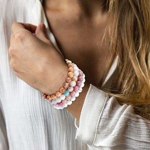 男性と女性のための新しい天然石ブレスレットホワイトパインレッドウッドモミ瑪瑙ビーズかわいいスタイルのヨガブレスレット