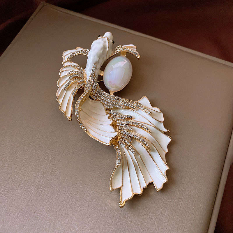 128# broche-beige-poisson rouge