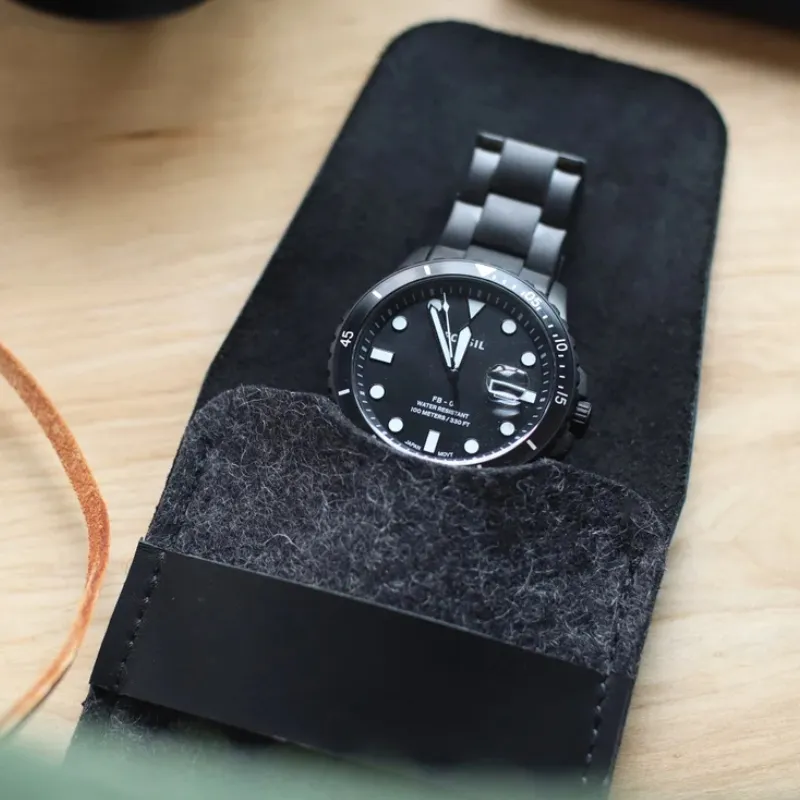 Casing jam tangan kulit populer Wool Felt tas jam tangan Organizer hadiah untuk pria