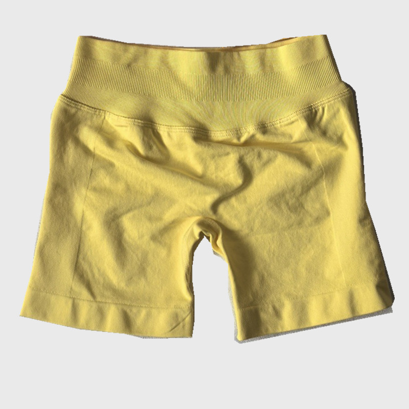 poussin jaune