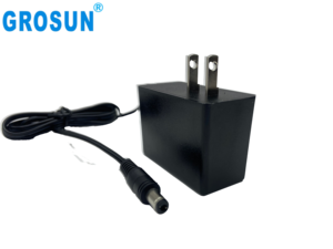 Adaptador de fuente de alimentación de pared de entrada 2A de 12W Adaptador de luz LED de montaje en pared con potencia de salida de 12W Opciones de 50/60Hz Material de PC - Product Image 2
