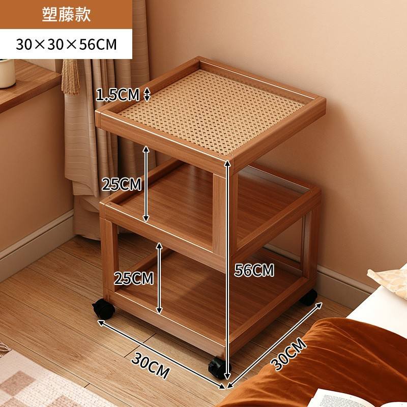 Modelo creativo de ratán plástico de 30 cm.