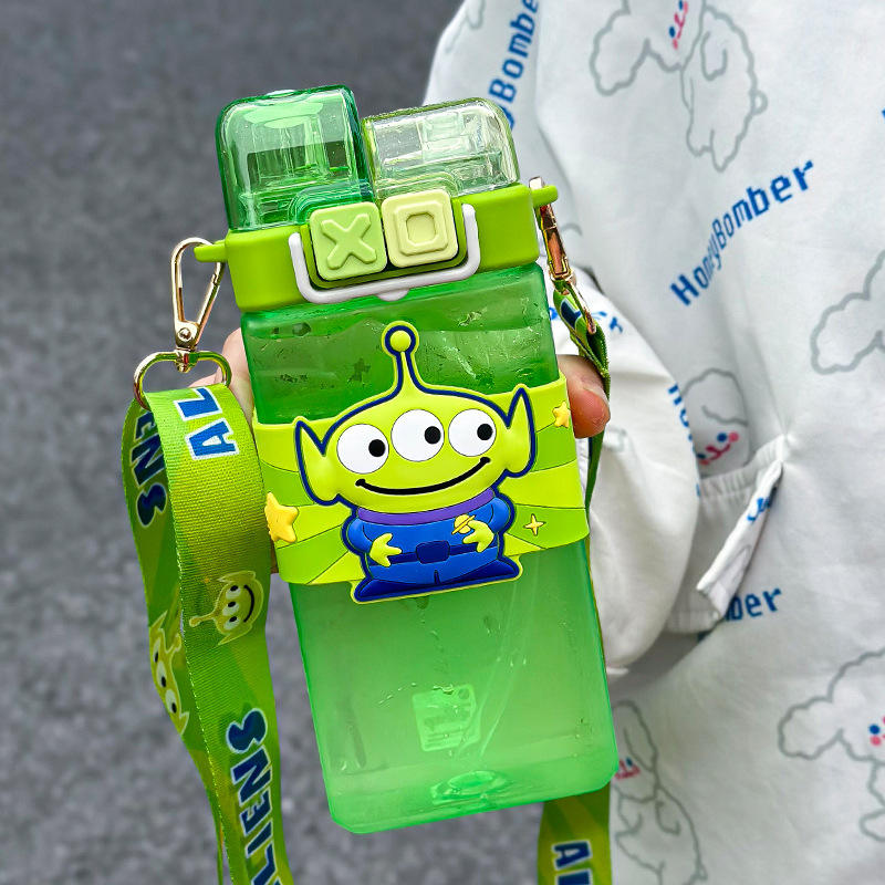 แก้วพลาสติกสามตา สีเขียว ดื่มได้สองแบบ ขนาด 520 มล.