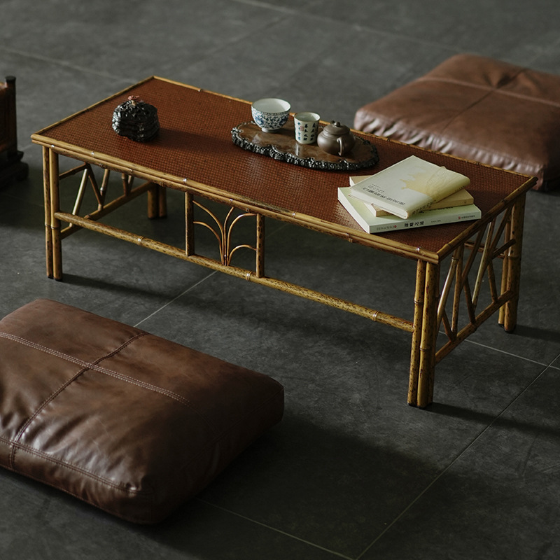 Mesa de té pequeña de bambú Plum Deer