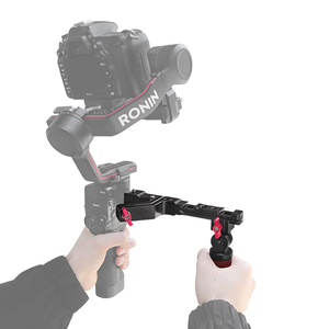 DJI Ronin RS3 PRO RS2 RSC2ジンバルスタビライザー用のコールドシューマウント付き木製折りたたみ式サイドスリングハンドルグリップレールクランプ - Product Image 2