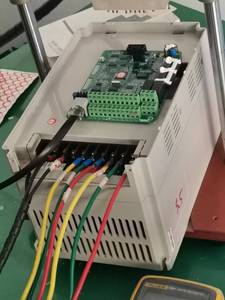 高性能矢量控制制动电阻器380v 18.5kw 10hp可调速Vfd控制面板显示