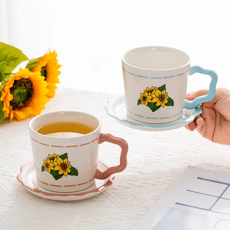 Tazas de cerámica florales nórdicas de 10oz/300ml con plato taza de leche de café creativa con plato 2024 tazas personalizadas hechas a mano para el Día de la madre