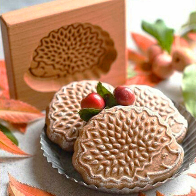 Riccio marrone 10x8x2 cm