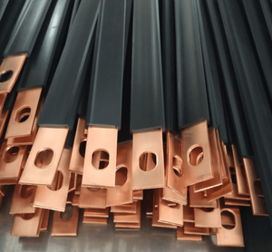 נמוך מתח Busbars ובינוני מתח Busbars סוללה פס אלומיניום 200A גמיש למינציה נחושת אוטובוס בר תעשיית האנרגיה חדש