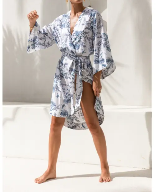 Bata Kimono corta para mujer, ropa de dormir con estampado Floral de seda, verano, 2022