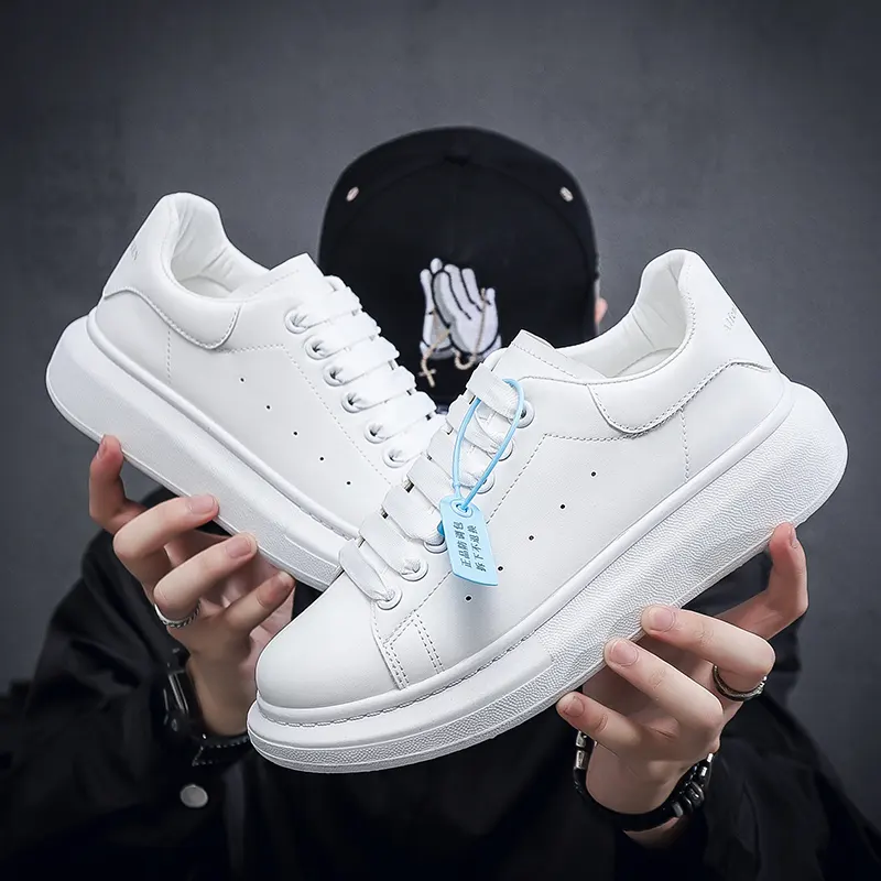 2023 moda Reflect işık yüksek kalite Unisex yükseklik artan yürüyüş beyaz erkekler için Sneakers