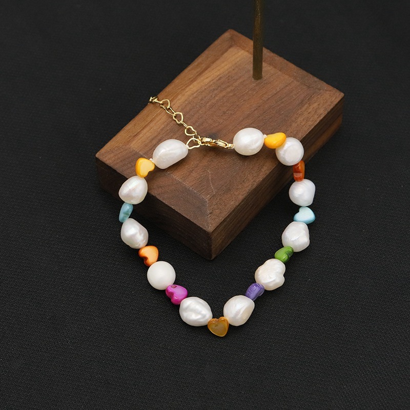 GB0204C-18 Pulsera espaciadora con patrón de corazón colorido